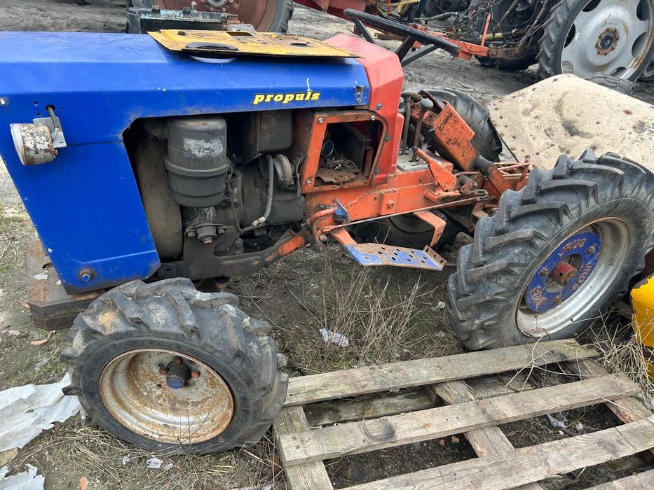 Traktor  na czesci Iseki Renault Propuls