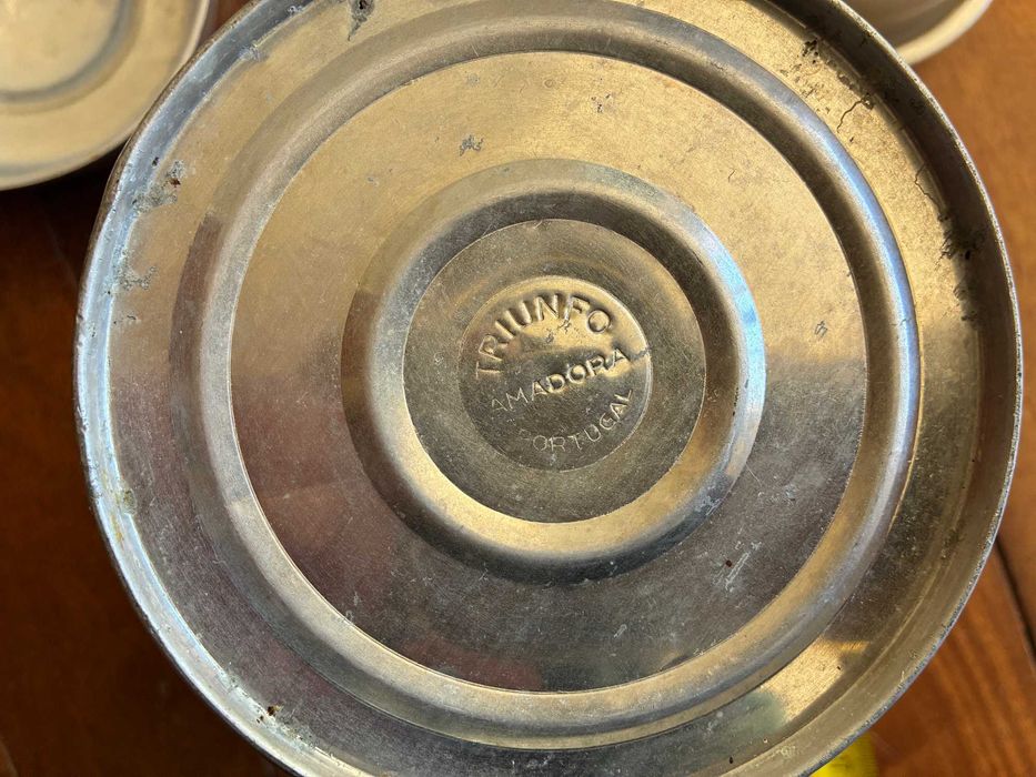 termos comida vintage em xadrez