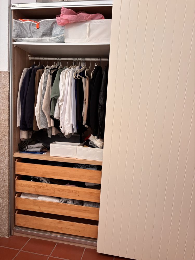 Roupeiro ikea com portas de correr