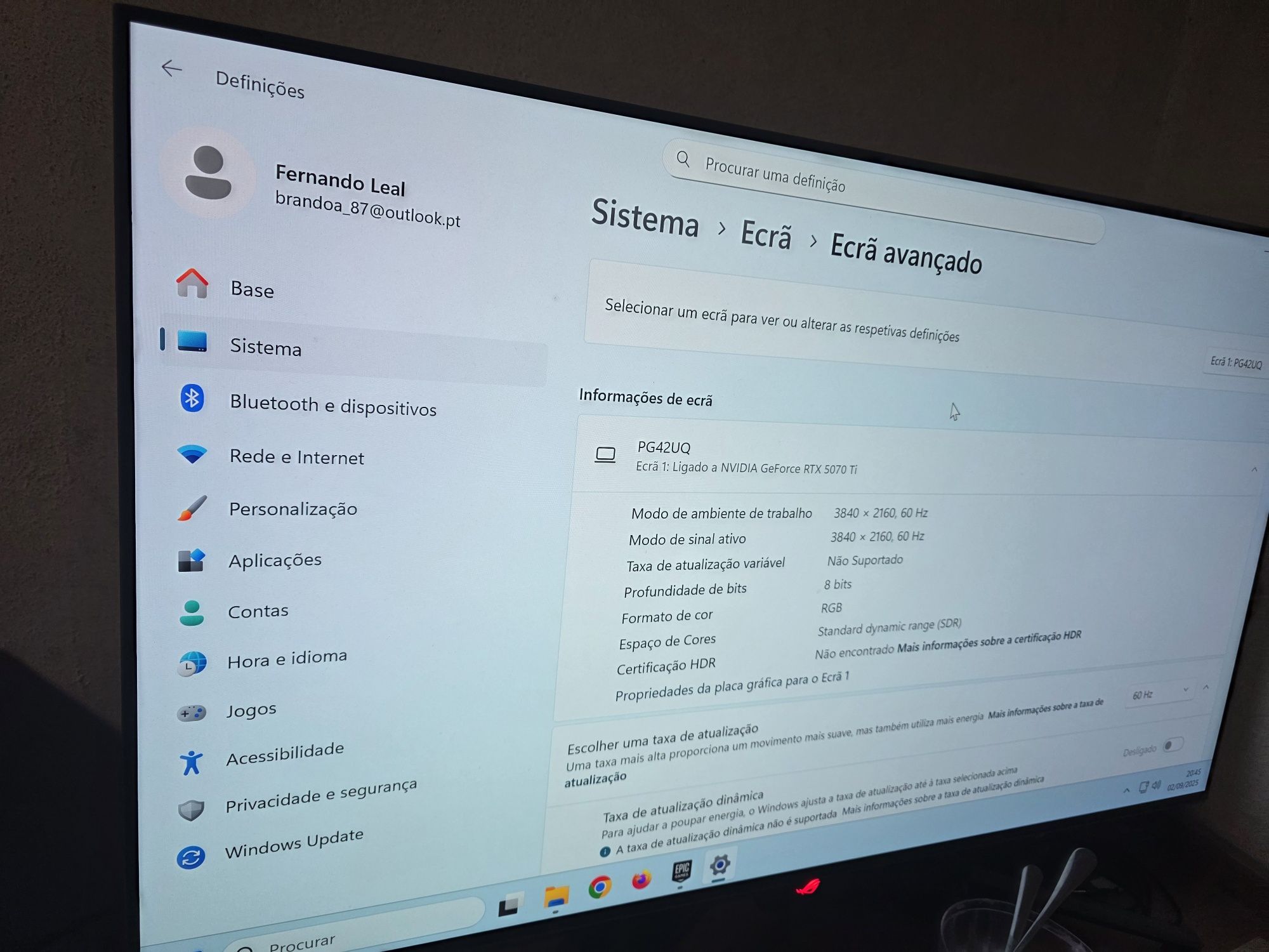 Monitor praticamente novo 2 meses.