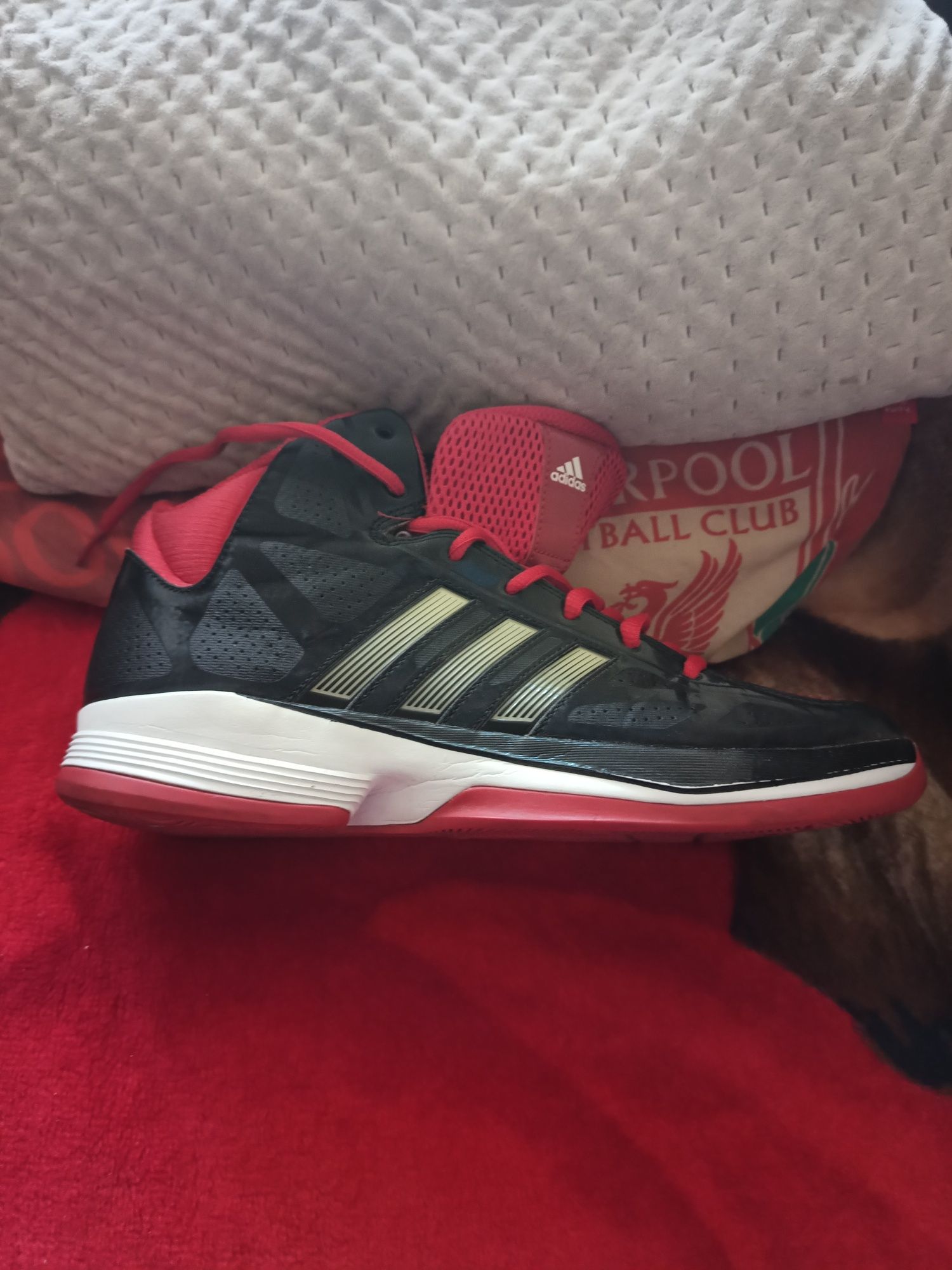 Bardzo ładne buty adidas rozmiar 45.5