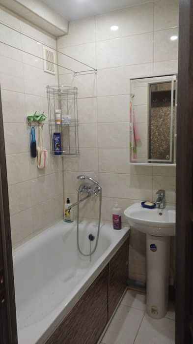 Продам 2к квартиру на Даманском