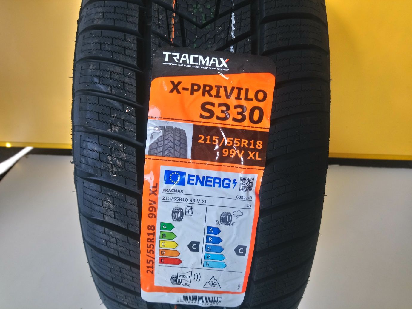 Opony NOWE zimowe TRACMAX X-PRIVILO S 330 99V XL, 215/55R18