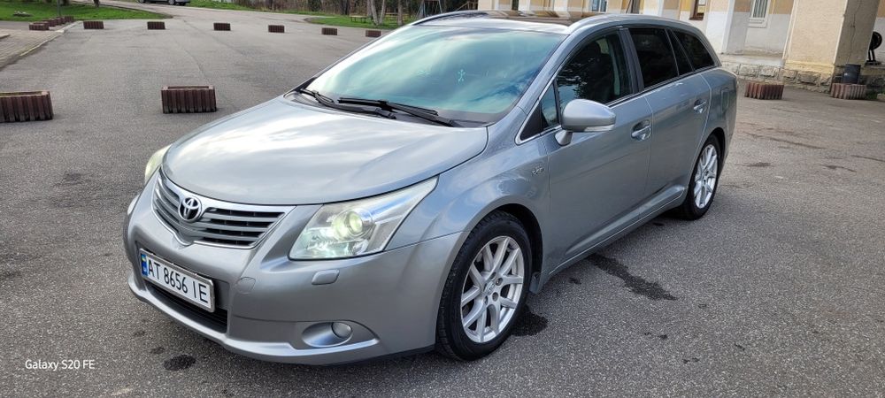 Продам Toyota Avensis