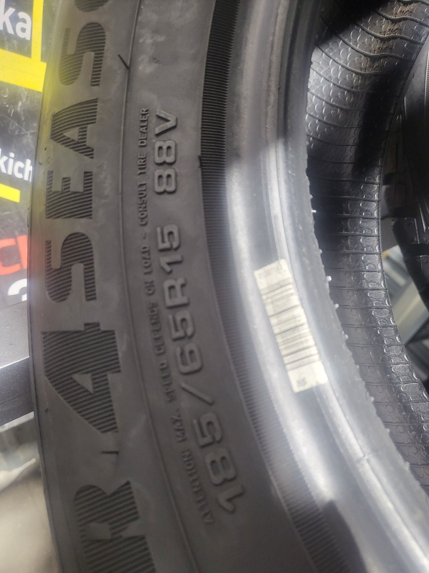 Opony wielosezonowe 195/65/15 GOODYEAR VECTOR 4SEASONS