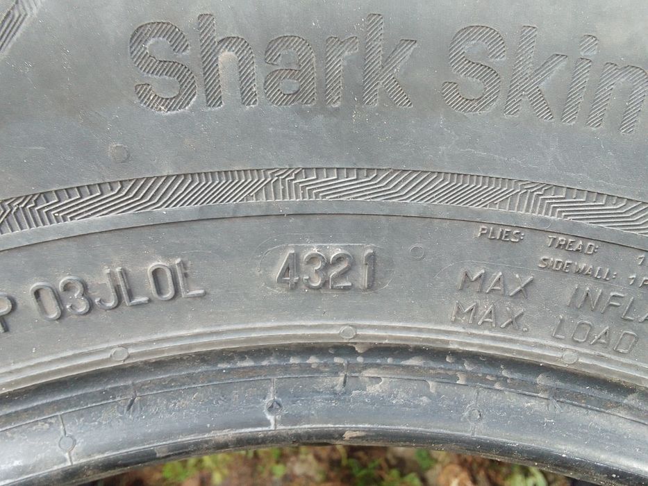 2 Opony zimowe 195/65r15 UNIROYAL 2021r