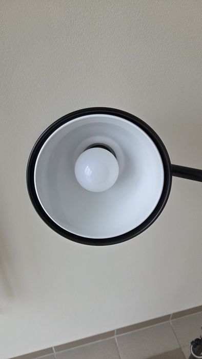 IKEA AROD - Czarn lampa podłgowa do czytania