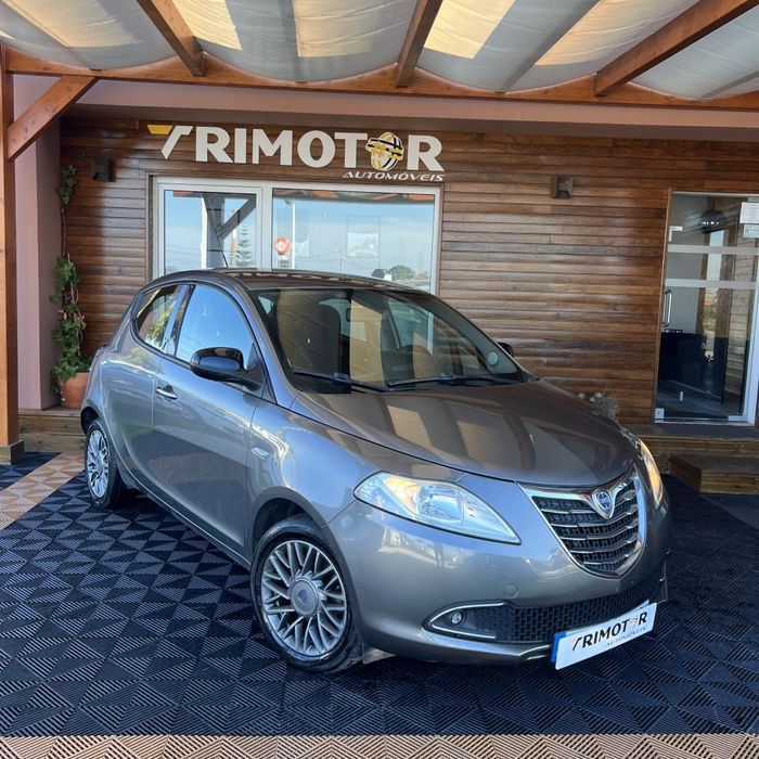 Lancia Ypsilon 1.3 M-jet S&S Gold