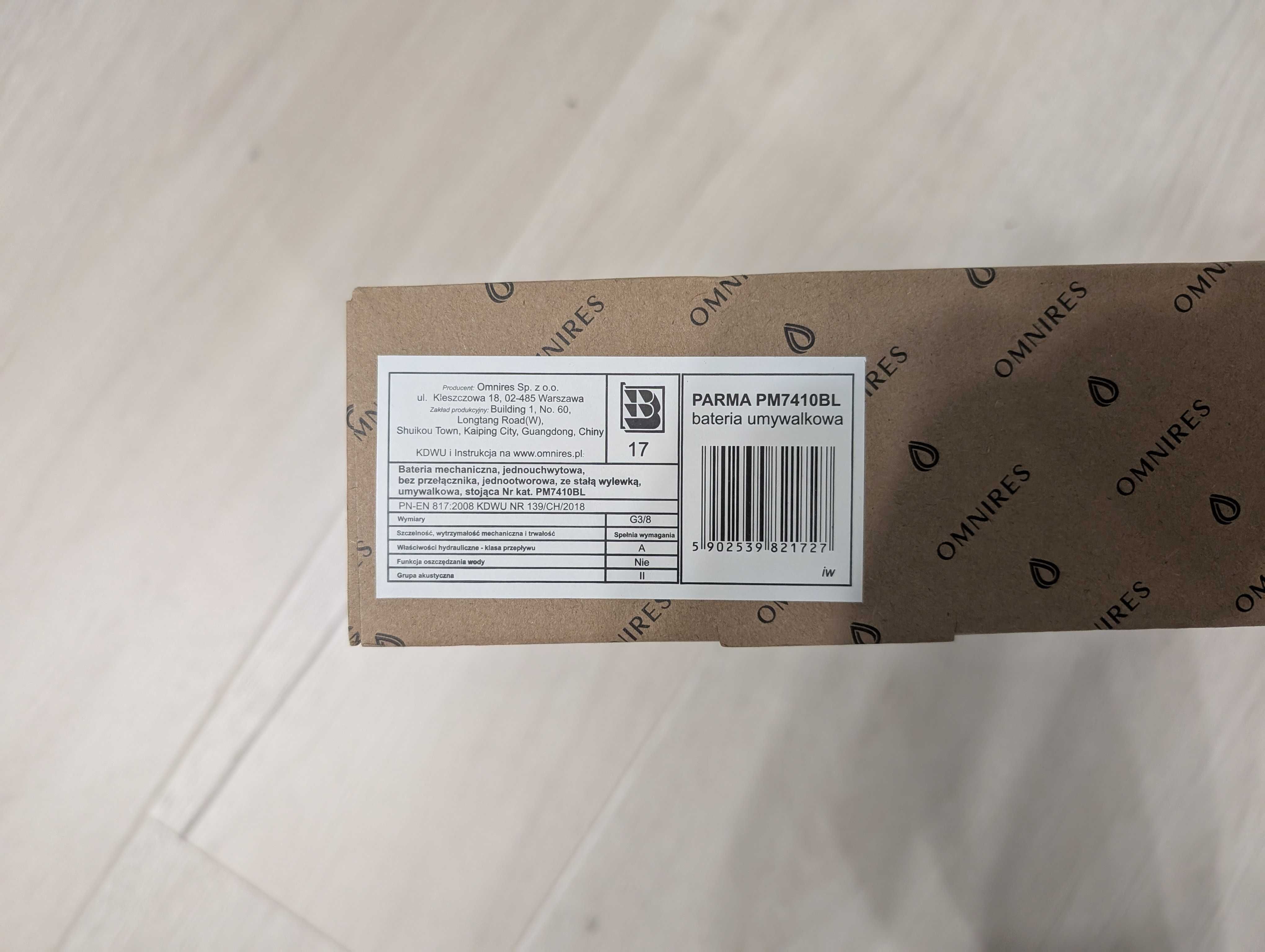 Bateria umywalkowa Omnires Parma 7410bl. Czarny mat.