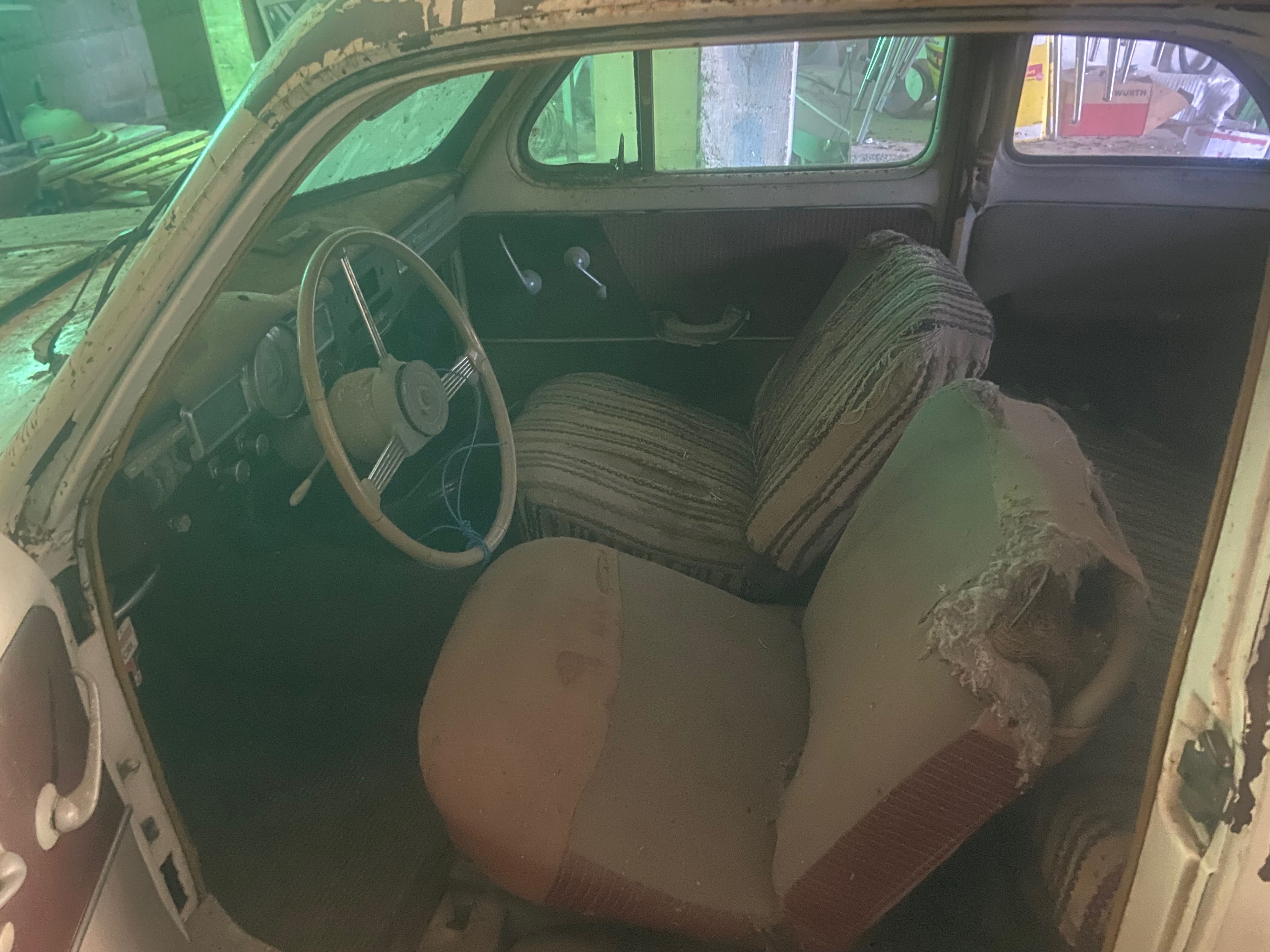 Volvo PV444 Marreco