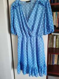 mini sukienka niebieska w grochy