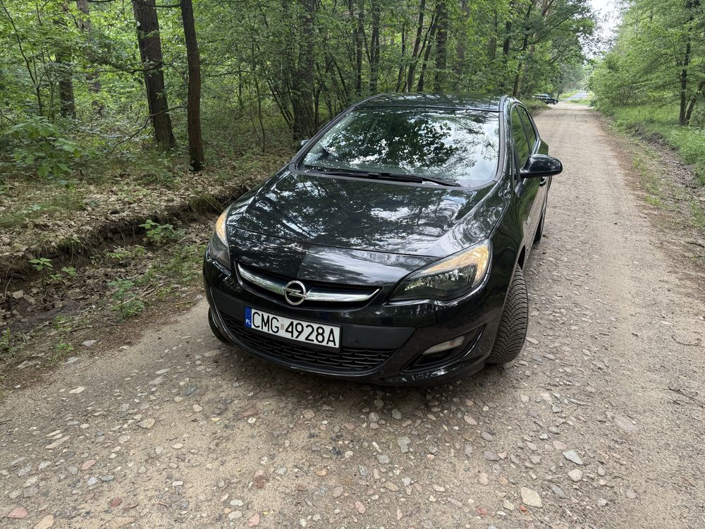 Opel Astra J 1.4 turbo 140km Euro 6 2015r hatchback czujniki klima
