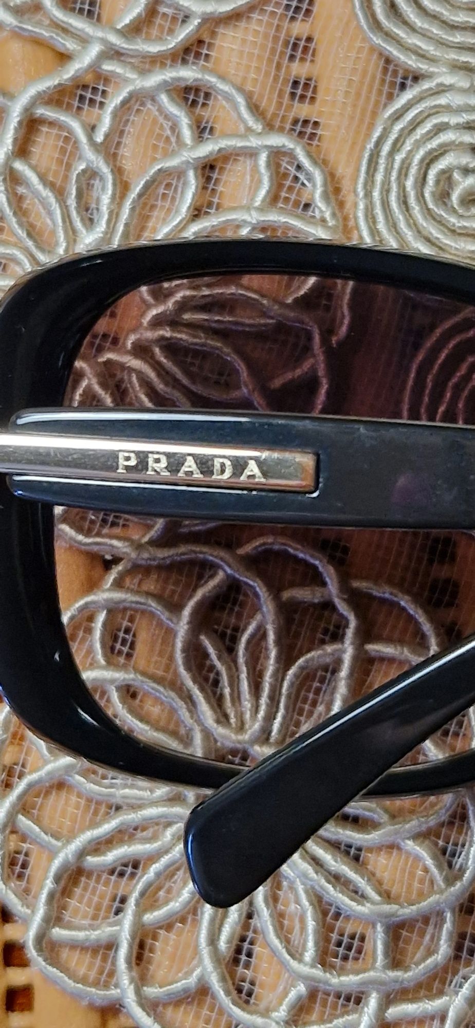 Очки бренд Prada