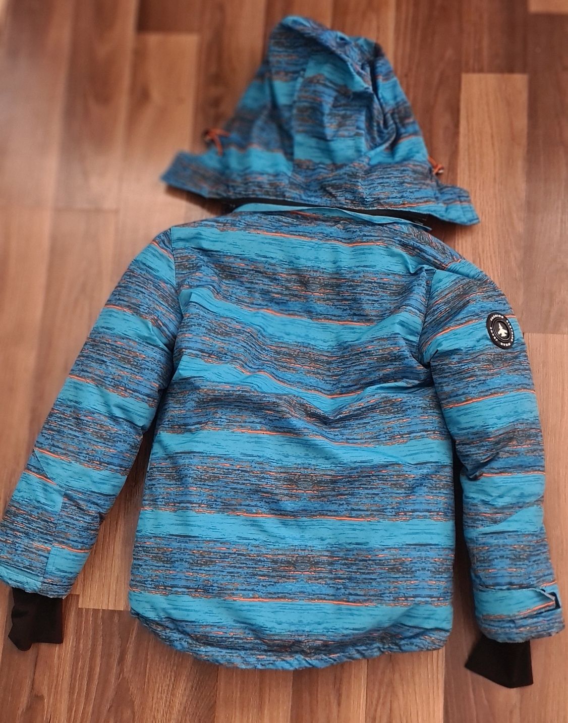 Куртка зимова для хлопчика 6-7 років