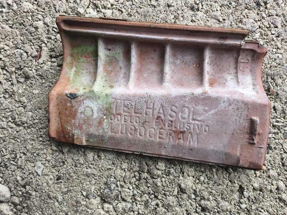 Telhas antigas bom estado