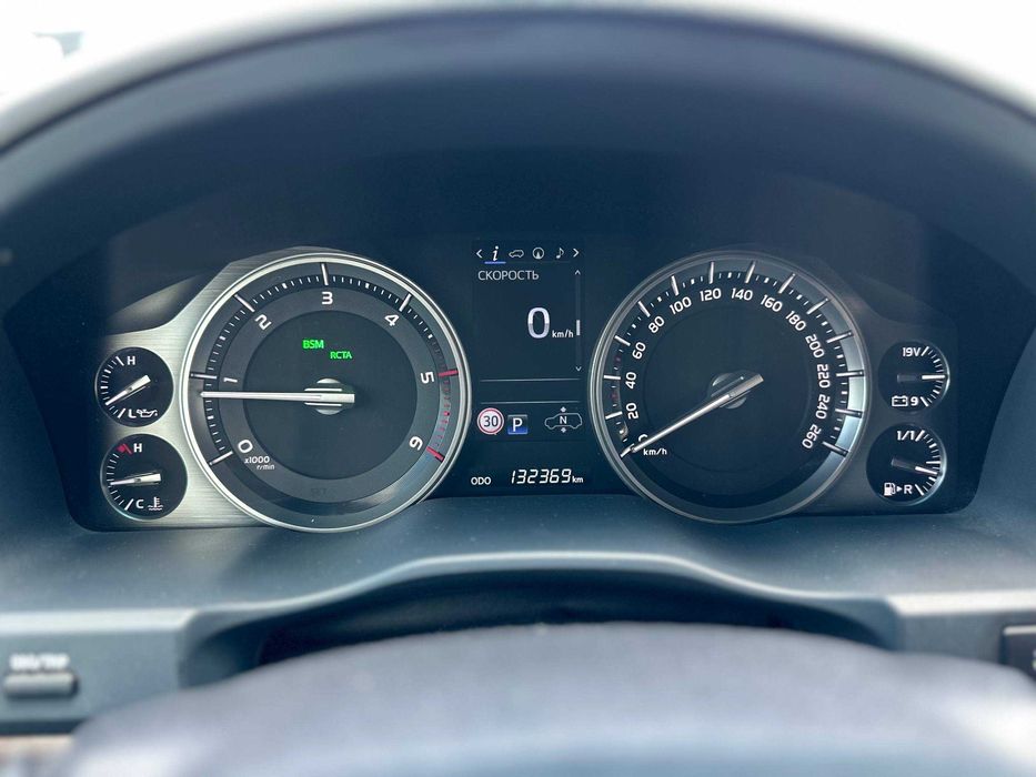 Toyota LC200 / Обмін на електромобіль.