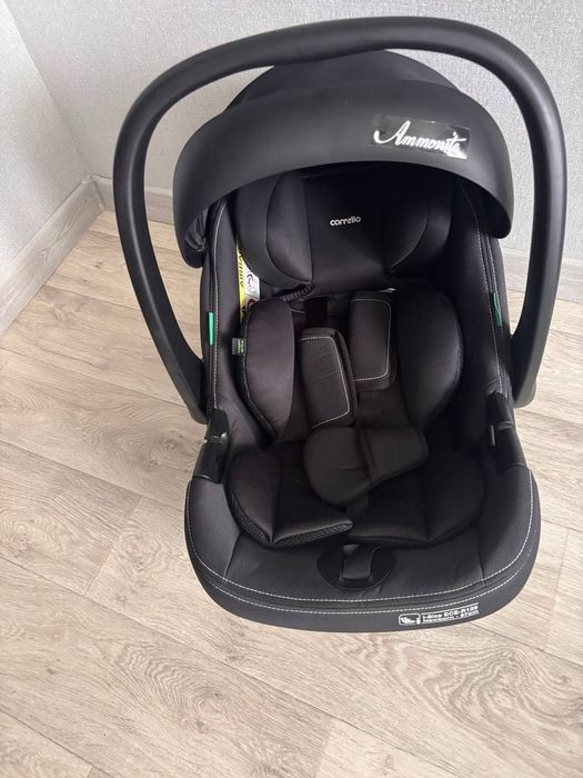 Крісло-люлька,в чорному кольорі,  нове в гарному стані.