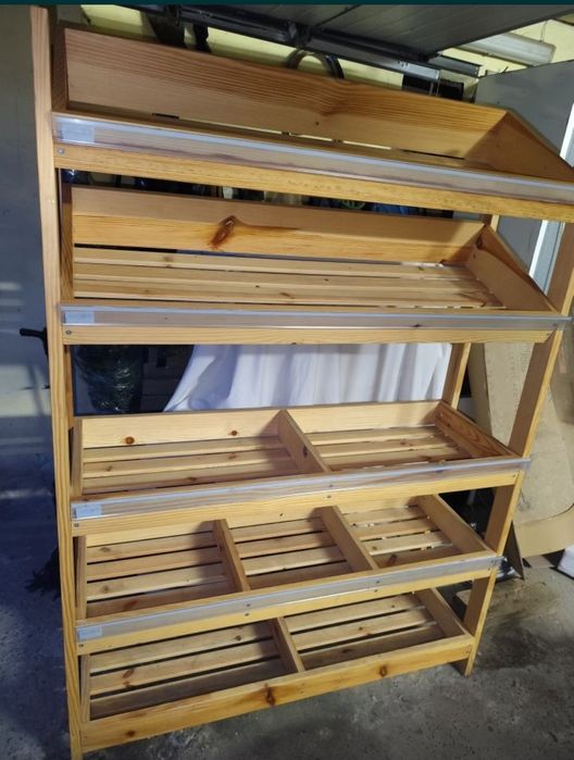 Дерев'яний стелаж для хліба/булок/овочів/фруктів