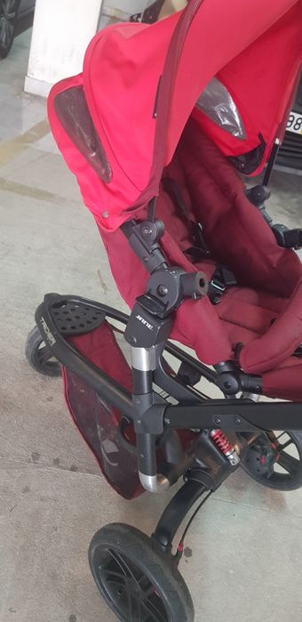 Carrinho de passeio para bebé