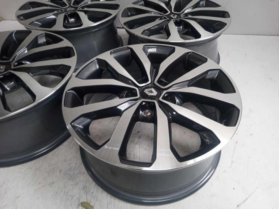 Felgi aluminiowe 17 Renault Megane Kadjar Scenic Talisman Captur 2