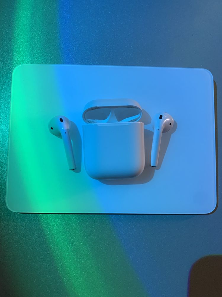 Airpods 2 хороший стан