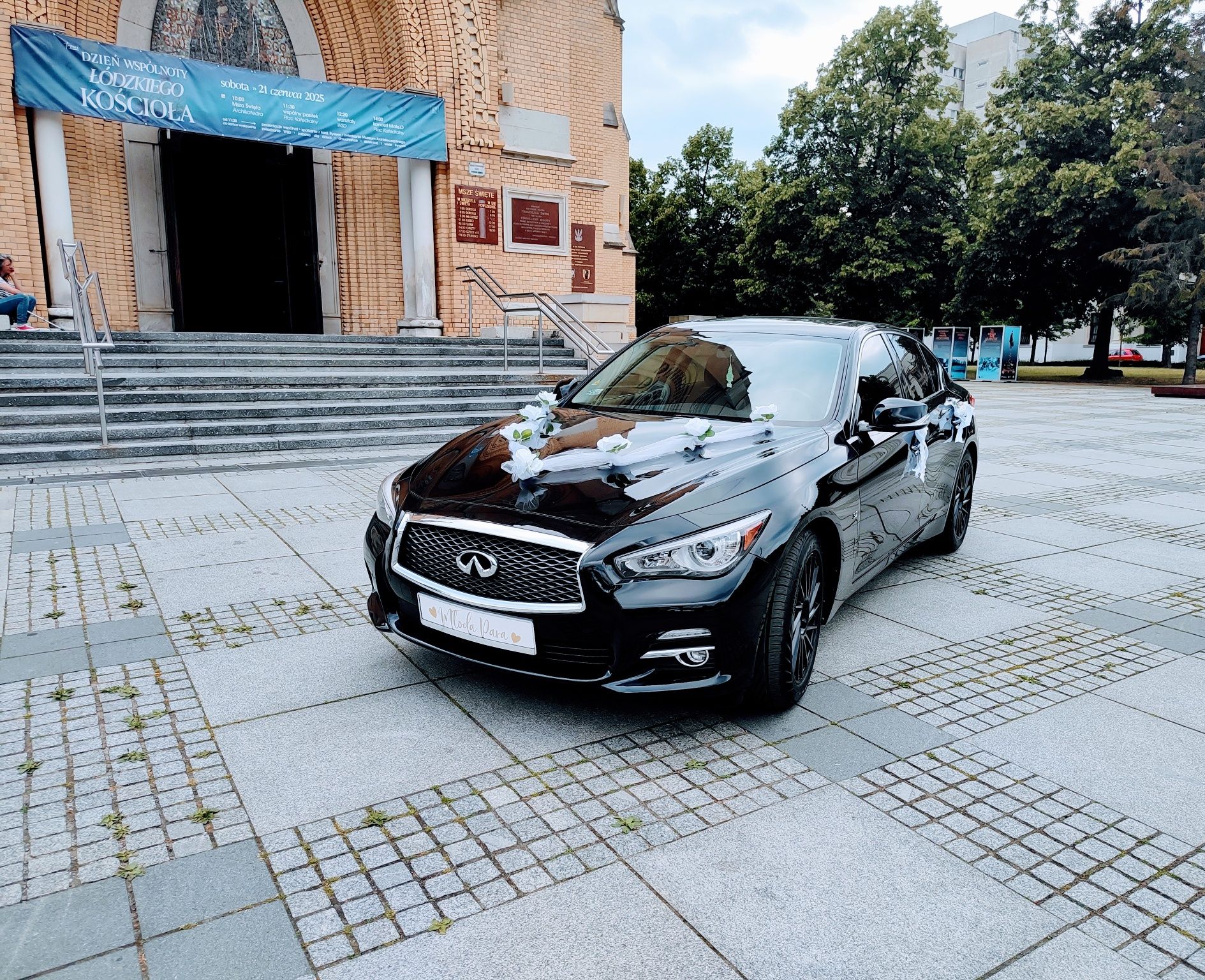Auto do Ślubu Infiniti q50 3.7