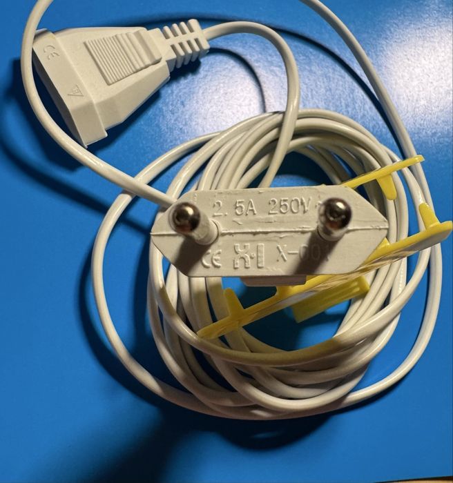 Kabel / Przedłużacz 3m Bialy Idealny  do lampek choinkowych,  Telefonu