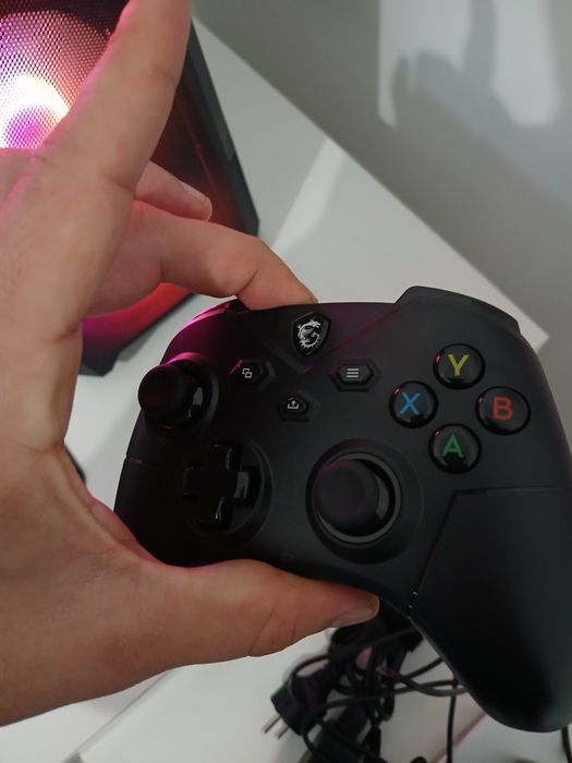 Comando msi Bluetooth com padle com apenas 3 semanas