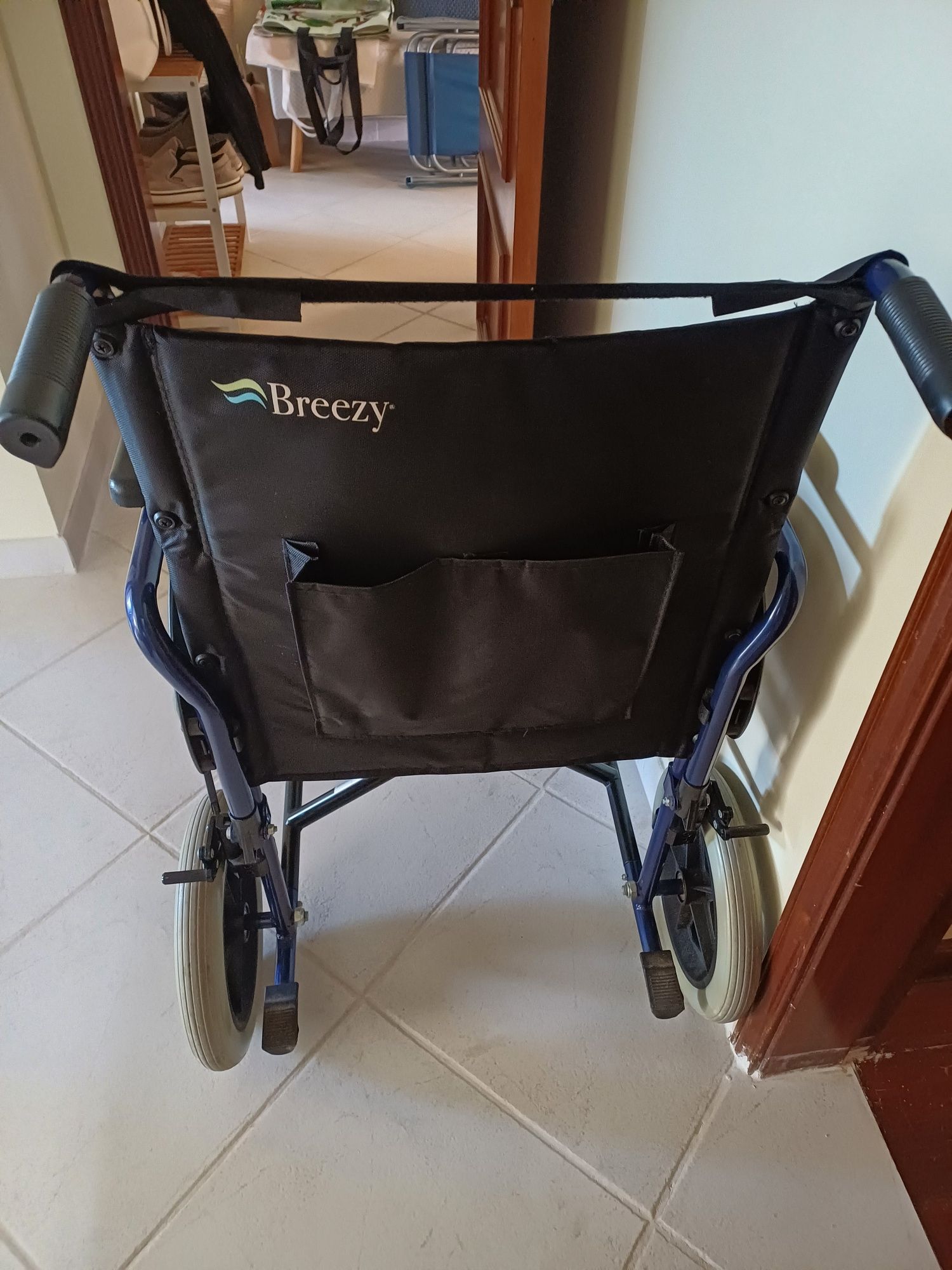 Cadeira de rodas Breezy 90