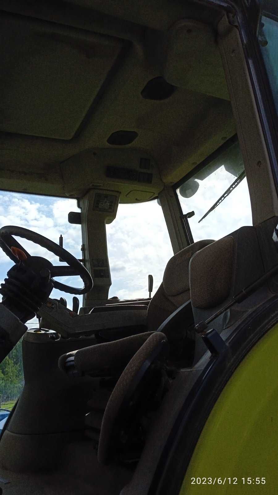 Трактор CLAAS Axion 850