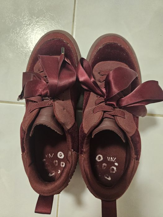 Sapatos de veludo