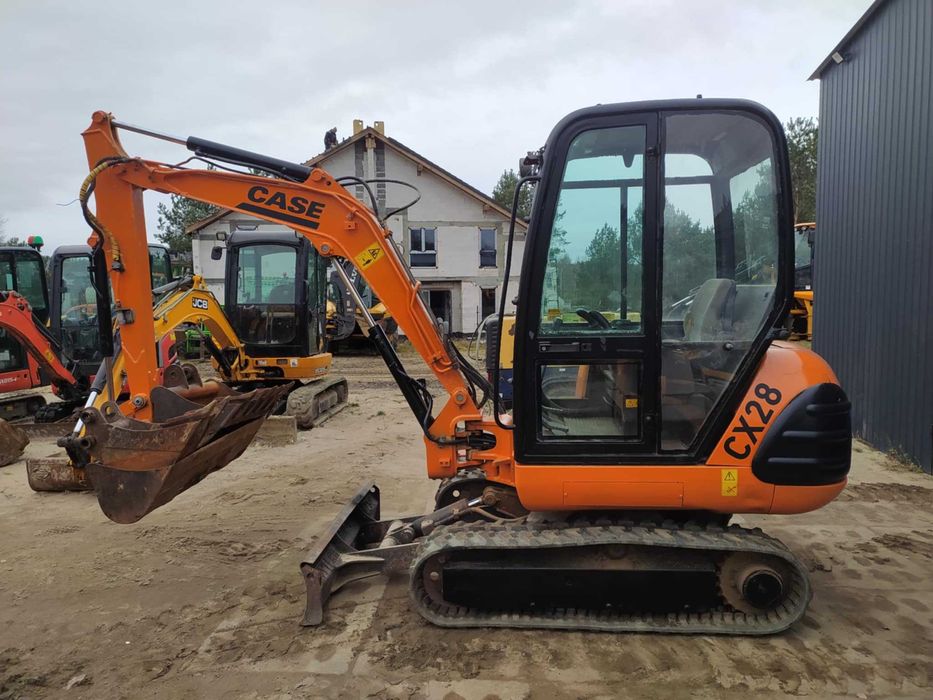 Case CX28 + 3 łyżki minikoparka 2,7t  CAT 302.5 JCB 8025 Kubota KX-027