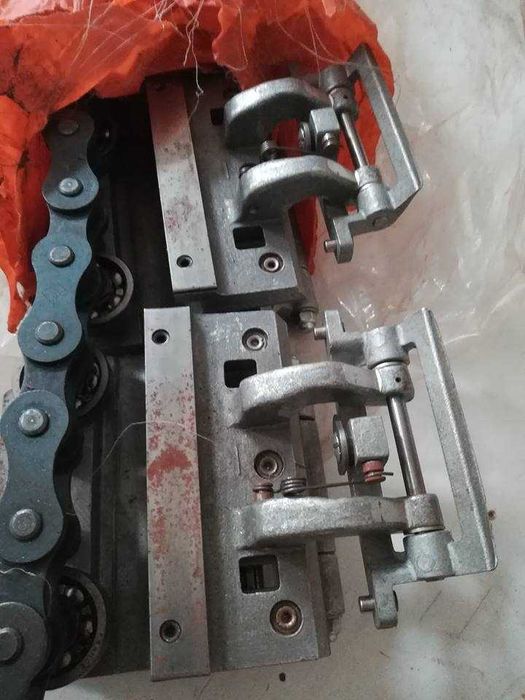 Famatex oryginalne niemieckie klawiry z łańcuchem / NOWE!