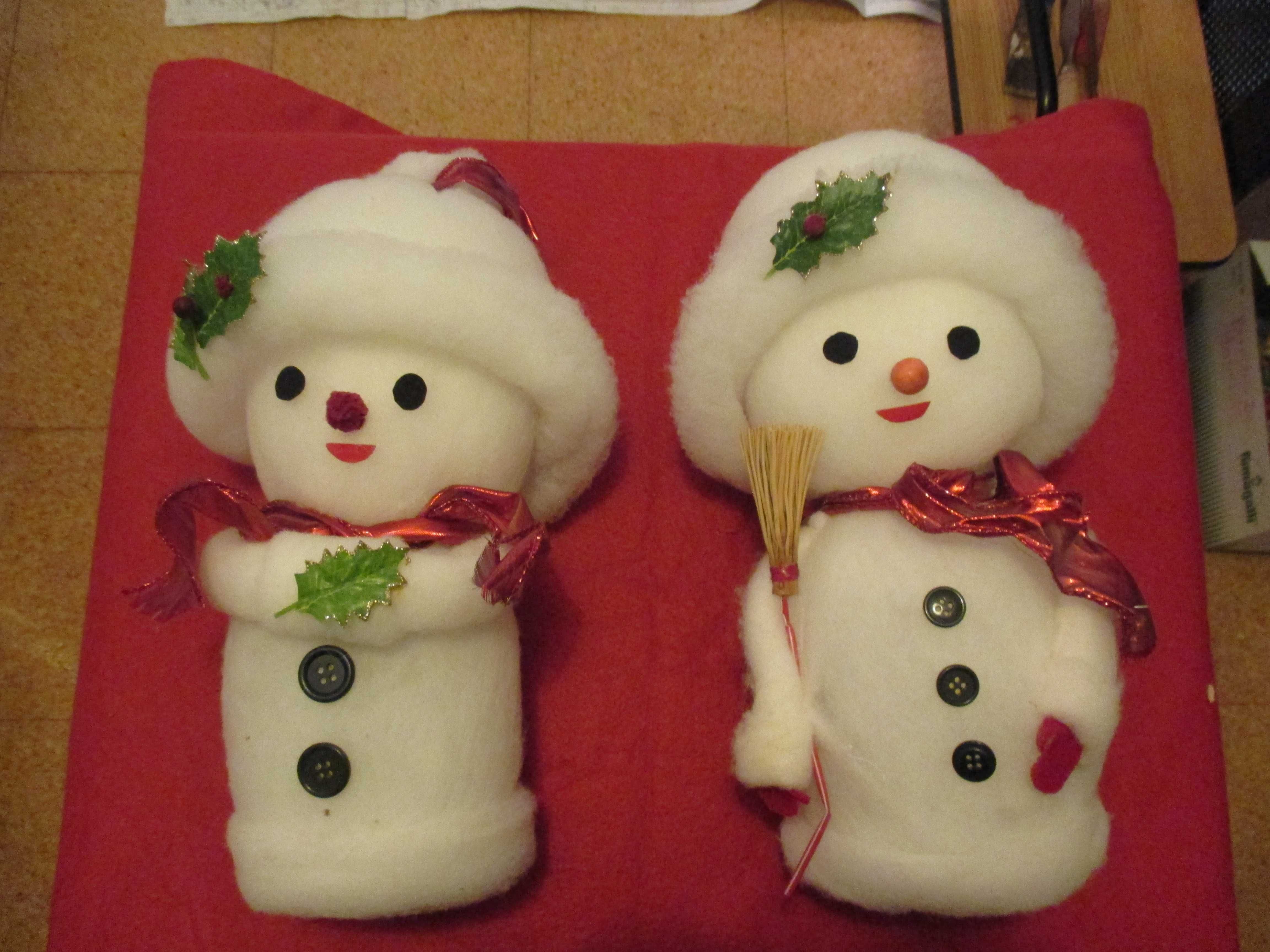 Conjunto de dois bonecos de neve