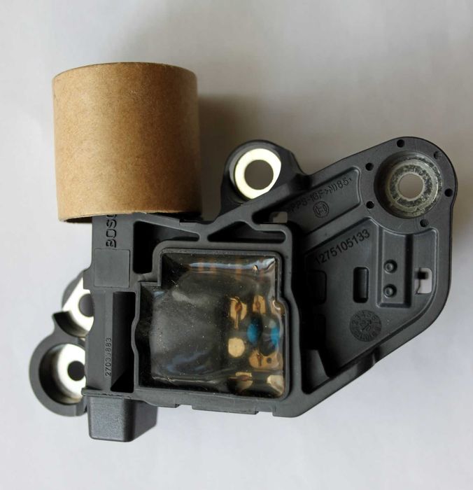 Регулятор (реле) напряжения генератора BOSCH 0272220736