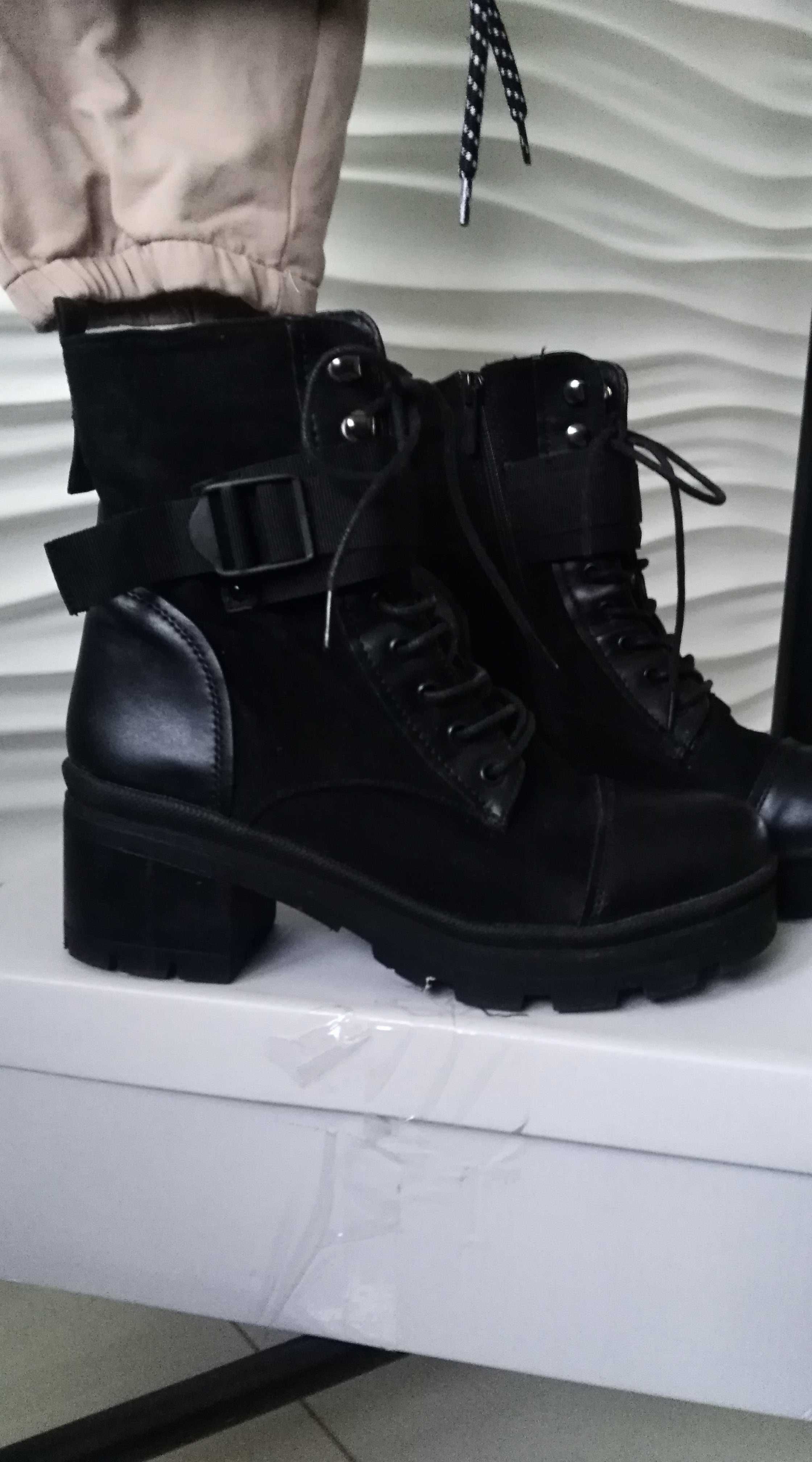 Buty damskie botki 39