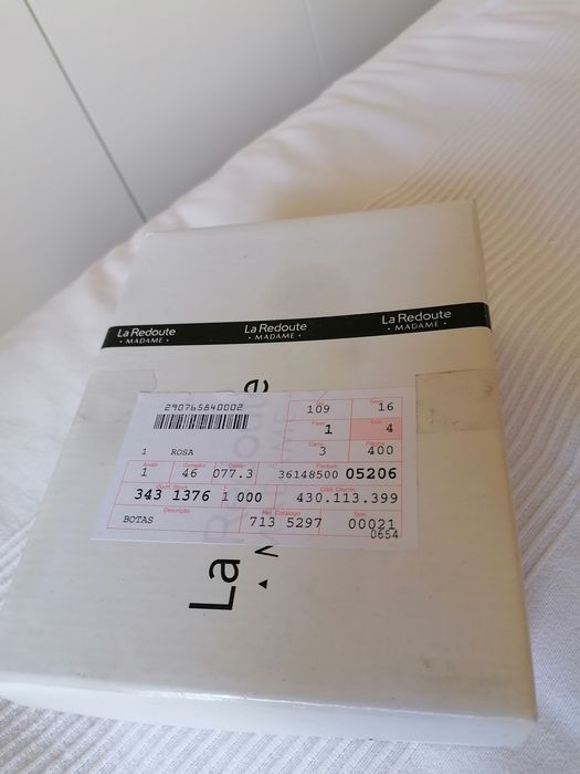 Sapatos de menina tamanho 21 nunca usados