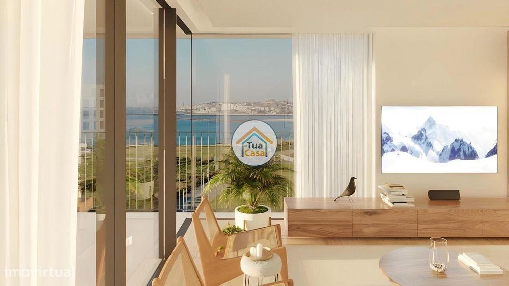 T3 inserido em Condomínio de Luxo junto à Reserva Natural Local do Est