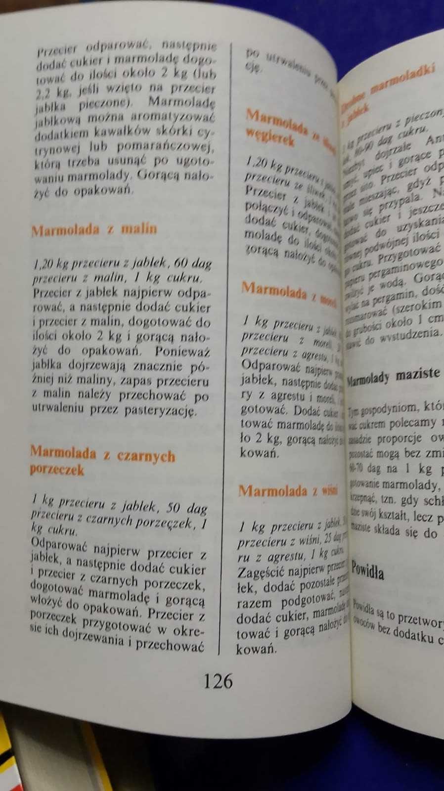 „Przetwory w gospodarstwie domowym" Pyszkowska praktyczne przepisy PRL