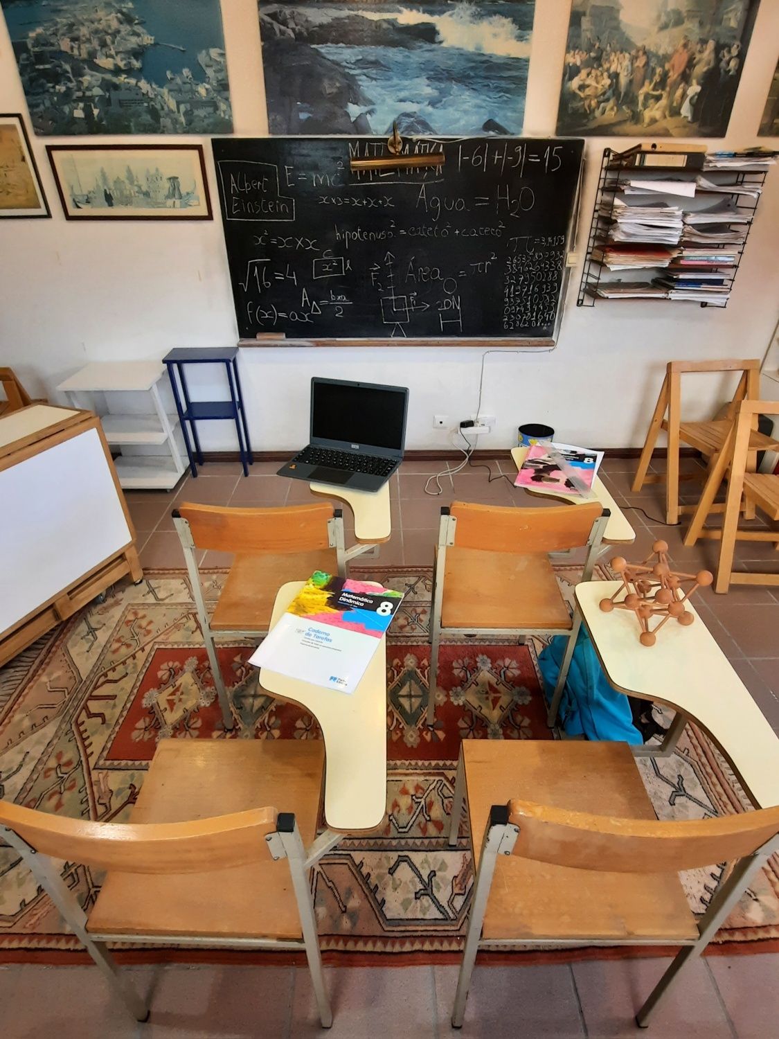 Cadeiras de Sala de Aula