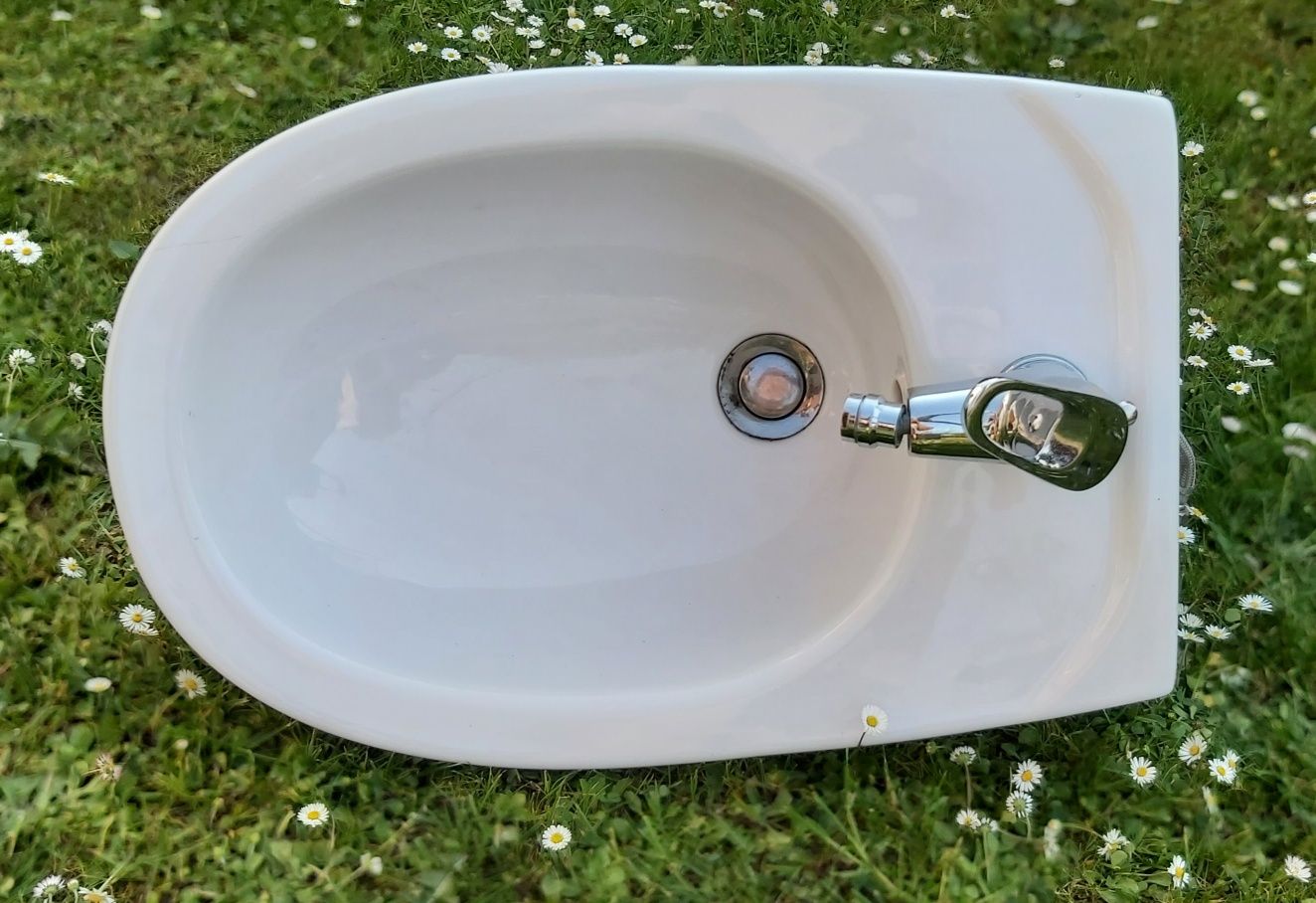 Bidet wiszący Cersanit z baterią, biały