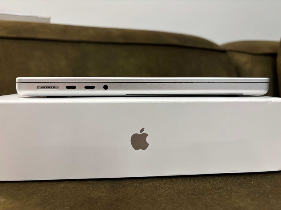 Apple MacBook Pro 14, M1 Pro, 16/512GB, Silver