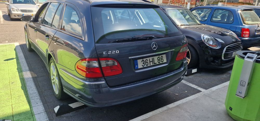 MERCEDES E220 Automática 2009