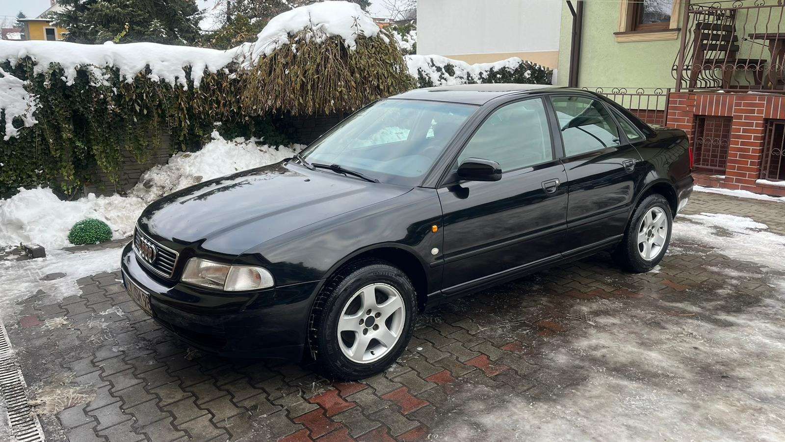 Audi A4  * zarejestrowany * ubezpieczony * zadbany