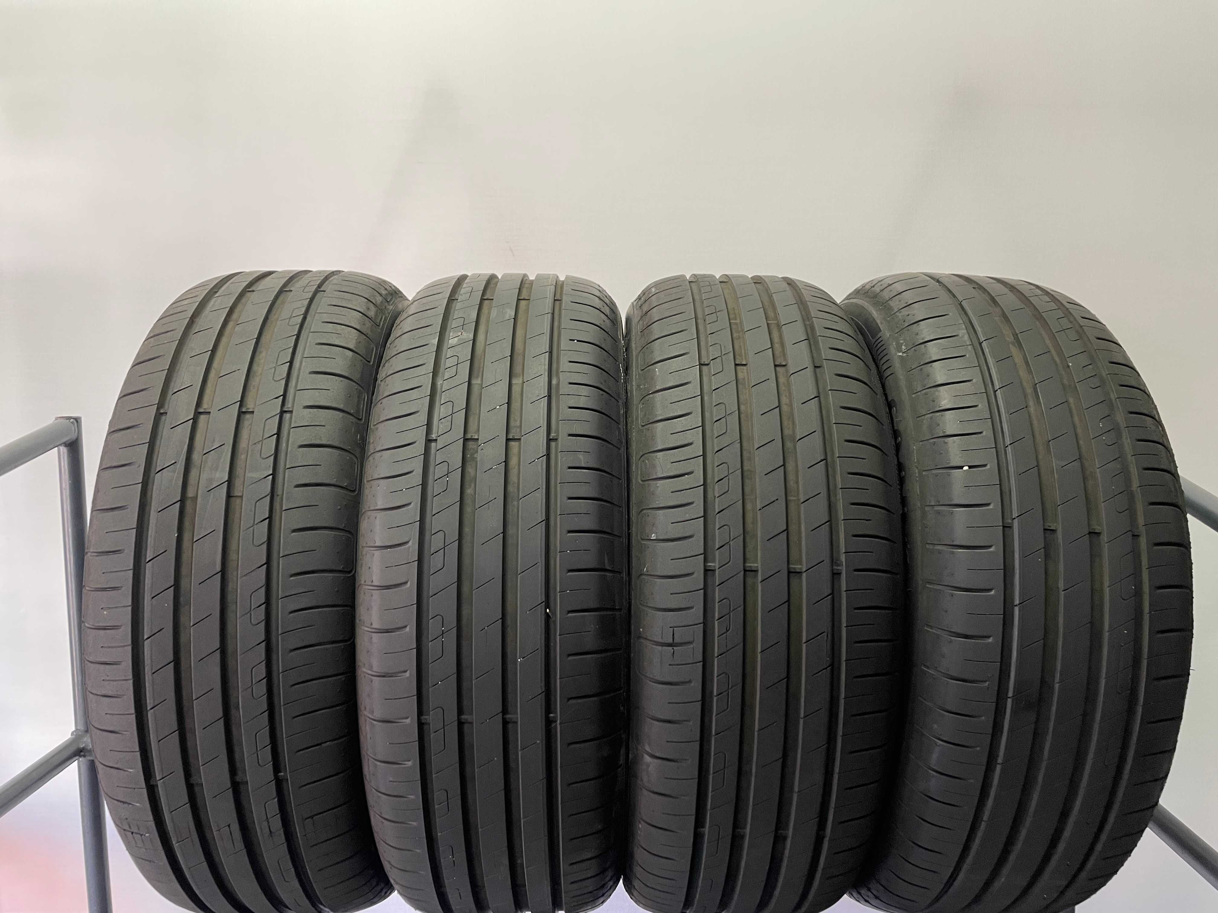 Opony Koźle Lato GoodYear Efficient Grip Performance 215/55R17 Adax