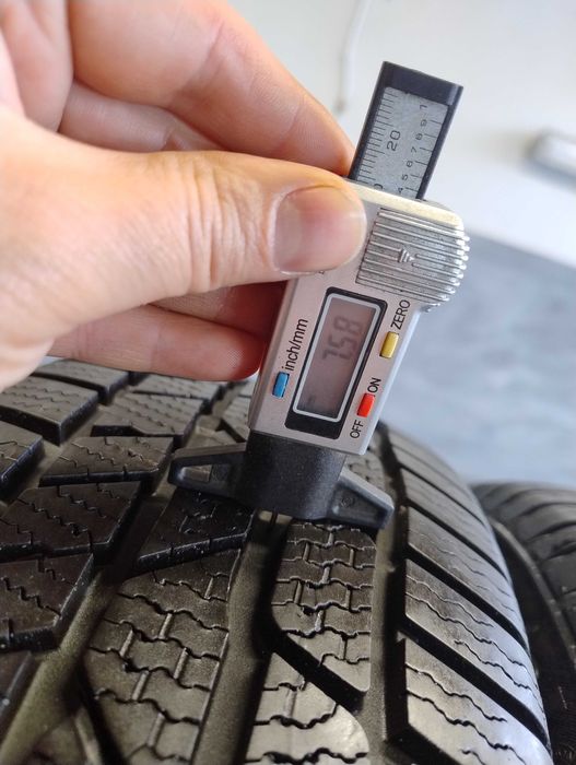 Continental 205/55/16 Para Zima 19r