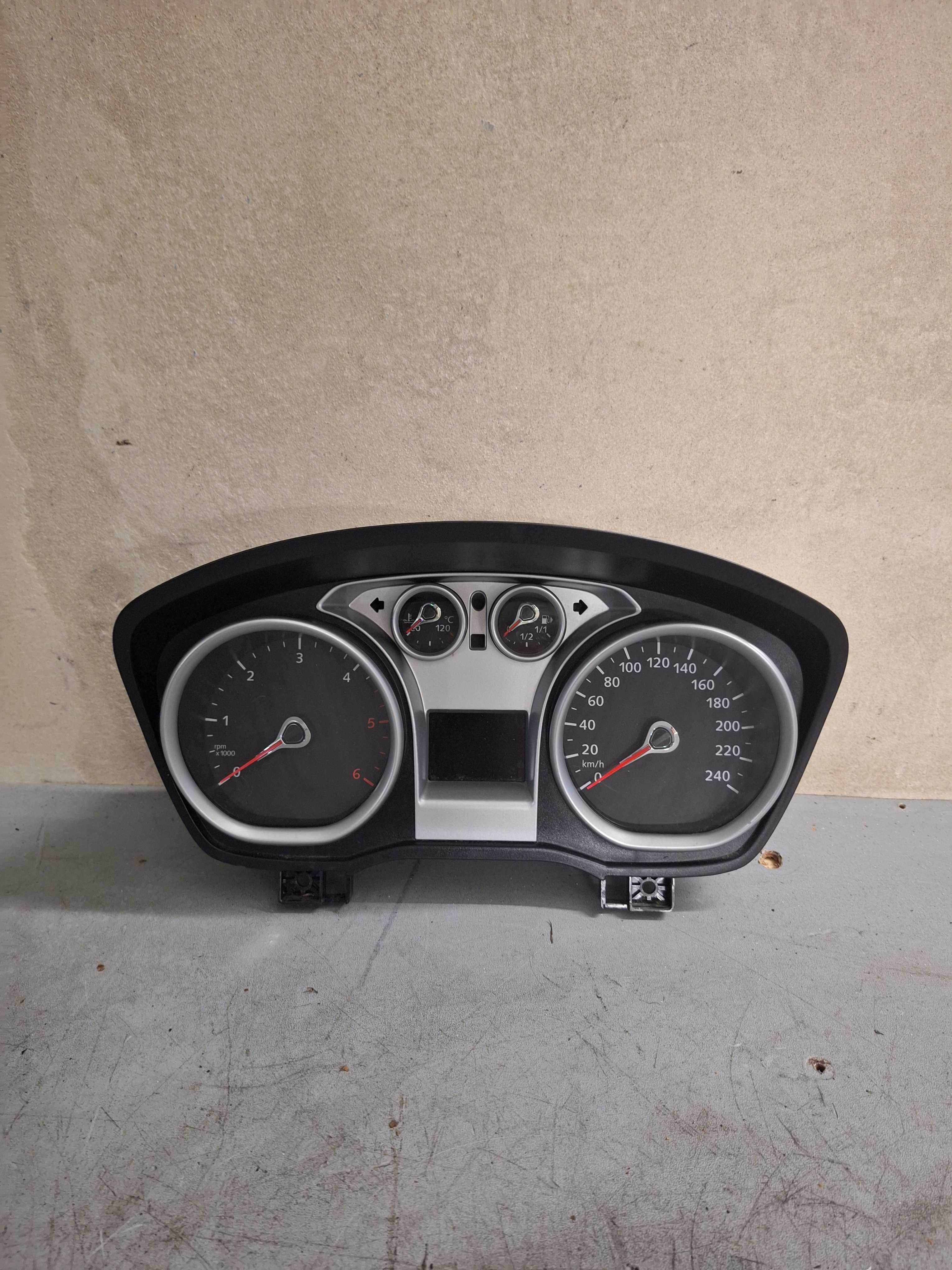 Licznik zegary  Ford Focus kuga C-max  8V4T10849GK