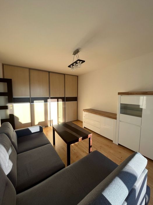 Mieszkanie w bloku 45mkw umeblowane.