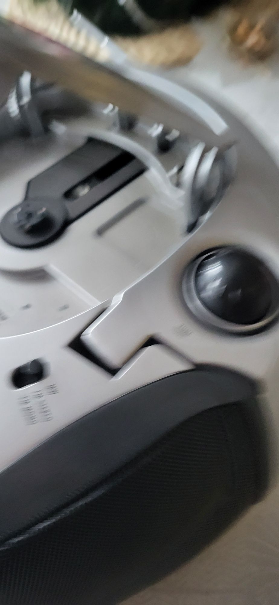 Stary radioodtwarzacz Grundig RRCD 2700 MP3