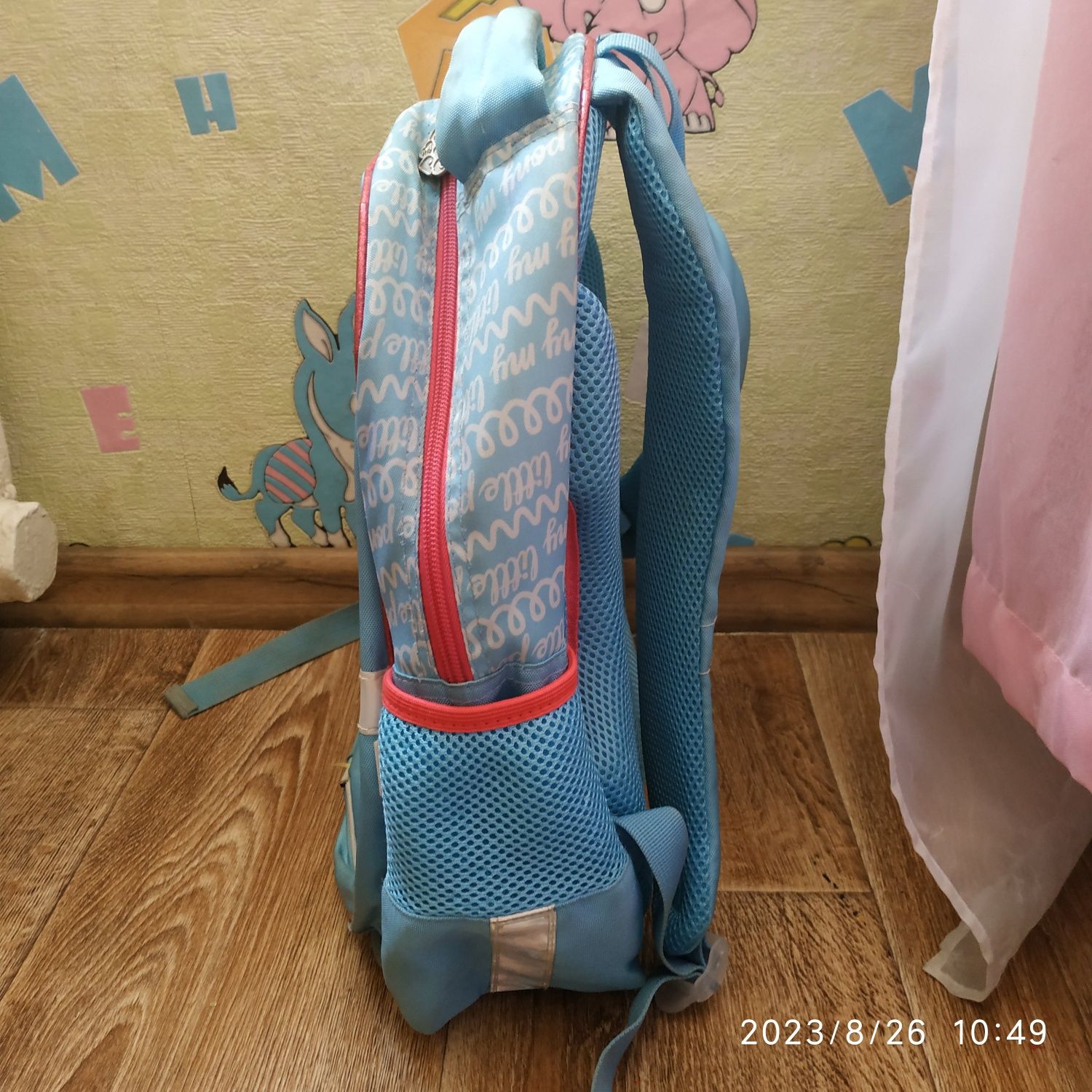 Продам недорого детский школьный рюкзак